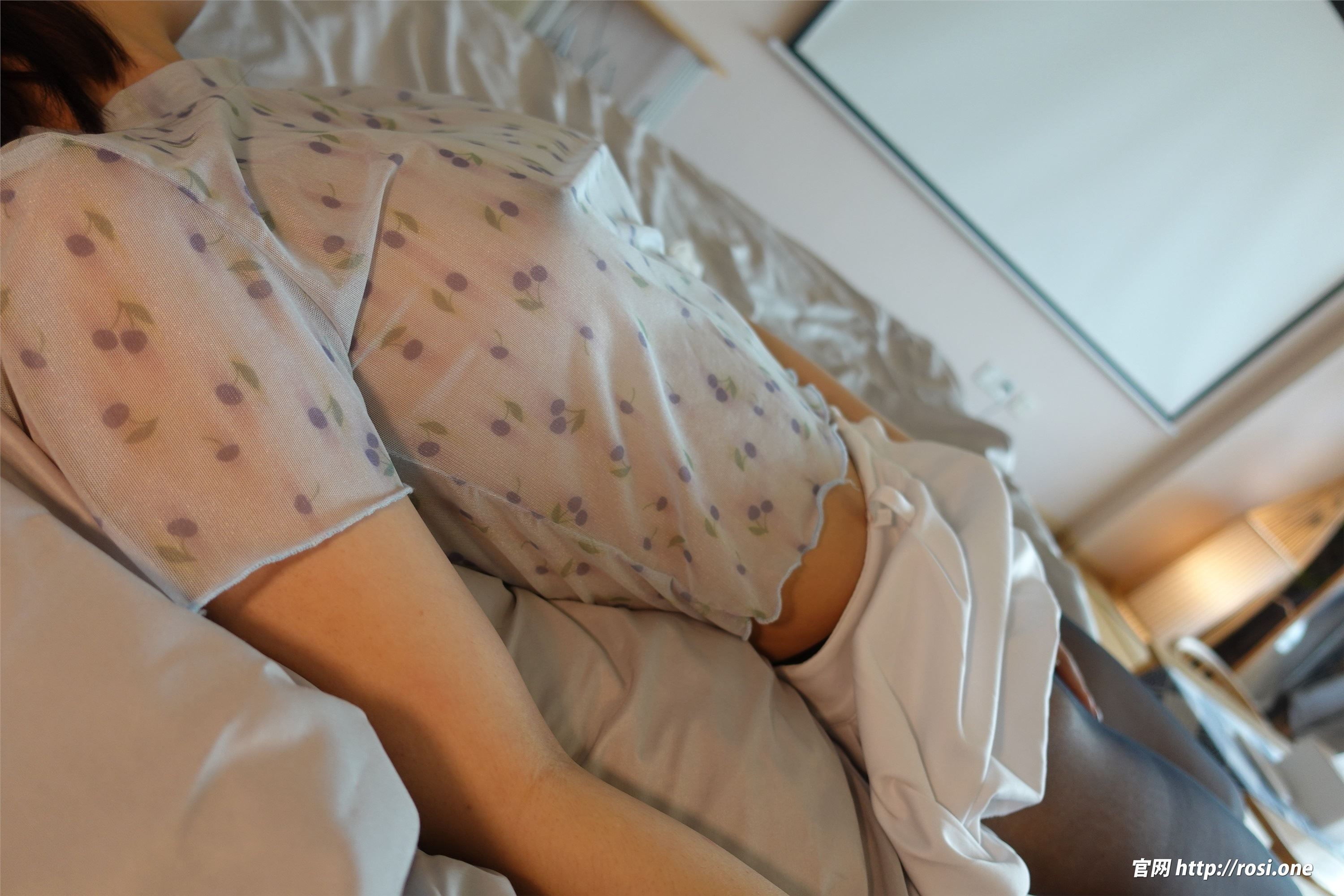 ROSI写真 2022.06.20 NO.3850